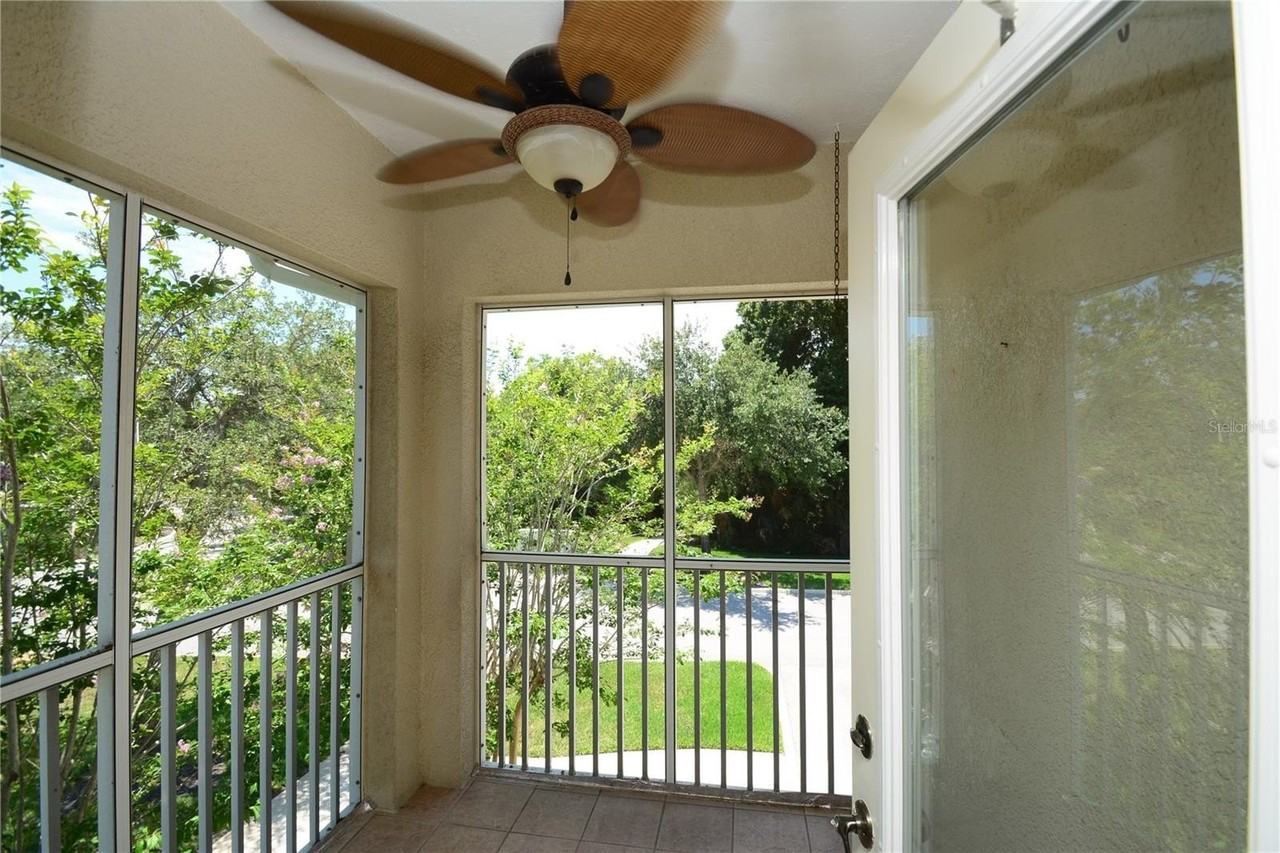 190 Riverview Bnd S #1024 - Photo 6 of 43