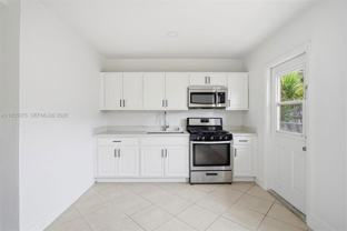 2445 Sw 18th St #2 - Photo 1 of 1