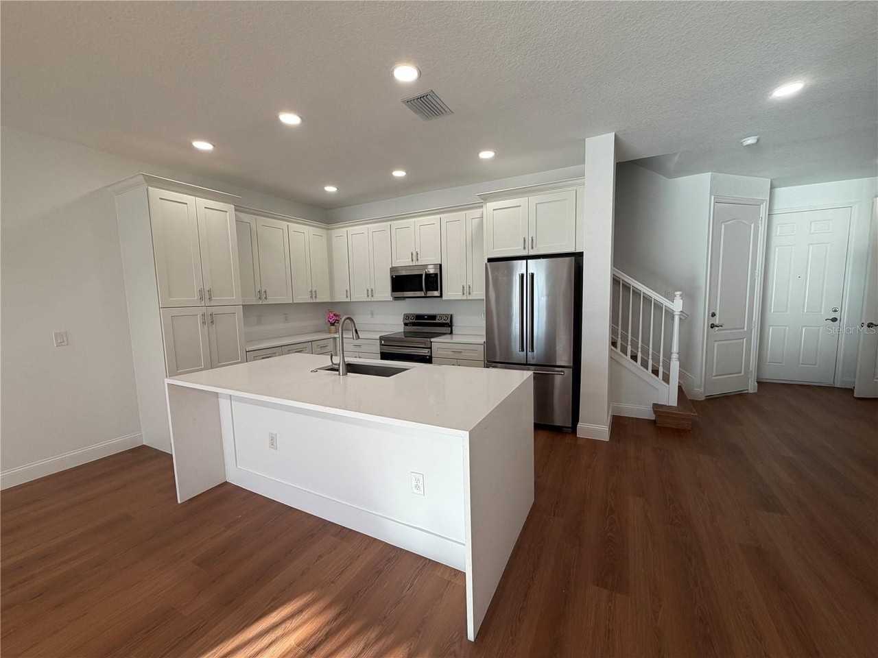 10536 Belfry Cir - Photo 6 of 26