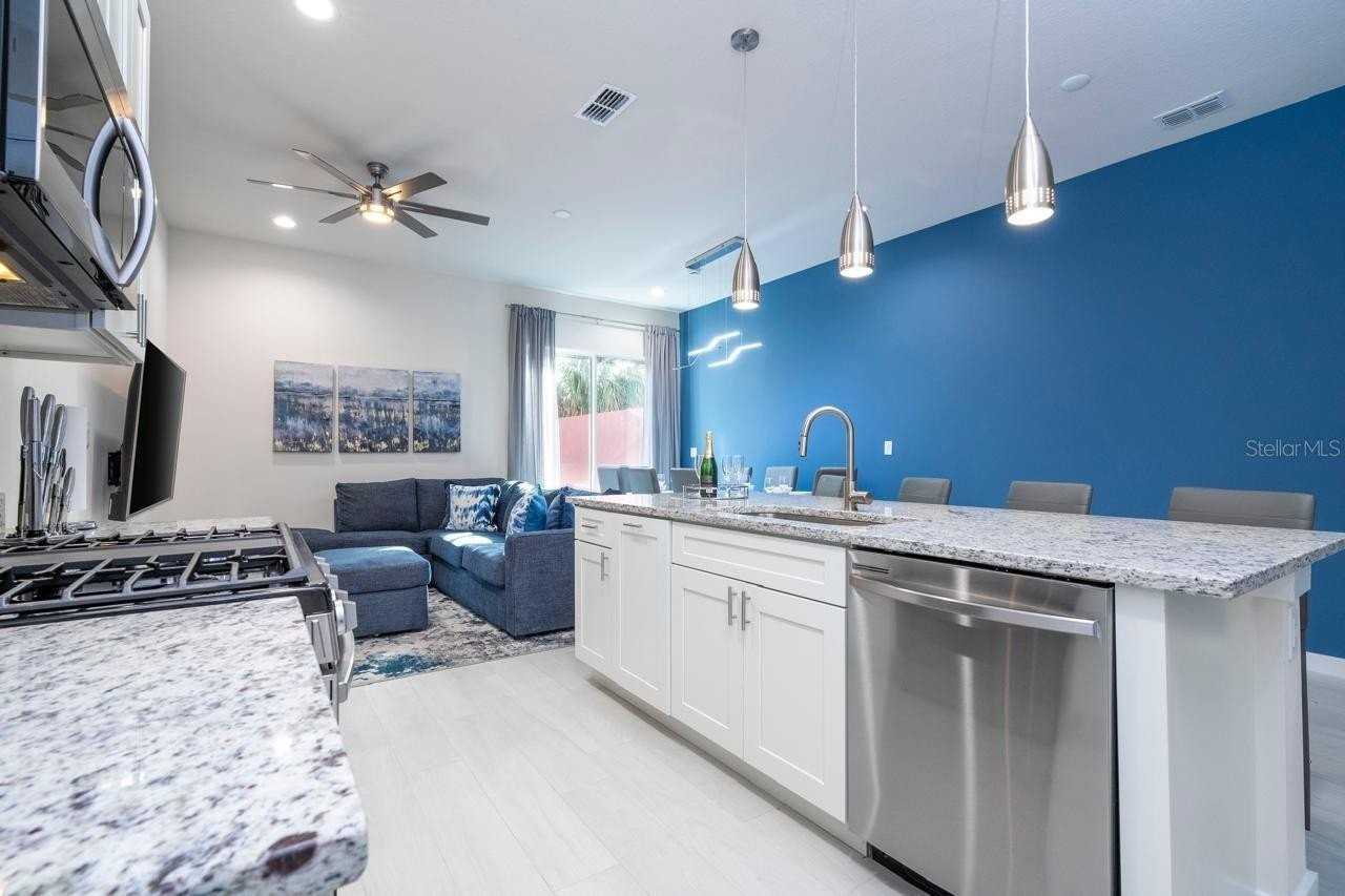 7529 Sunflower Cir - Photo 4 of 24