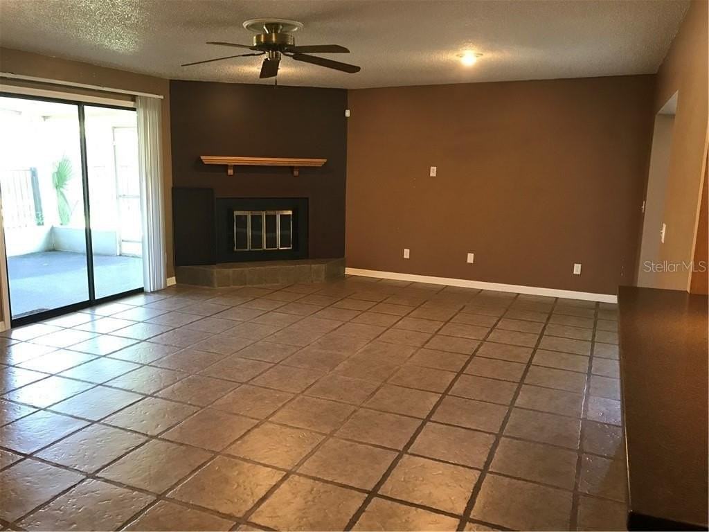 852 Woodside Rd - Photo 5 of 20