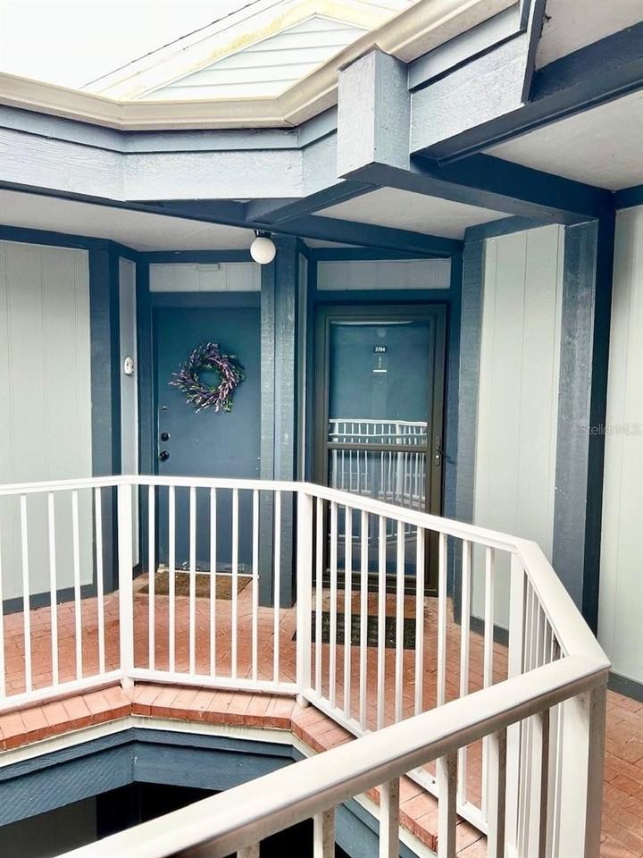 3704 Southpointe Dr #U2 - Photo 4 of 38