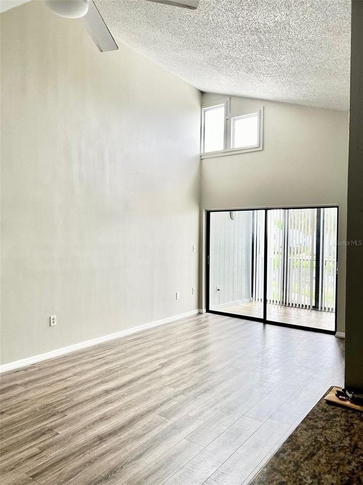 3704 Southpointe Dr #U2 - Photo 6 of 38