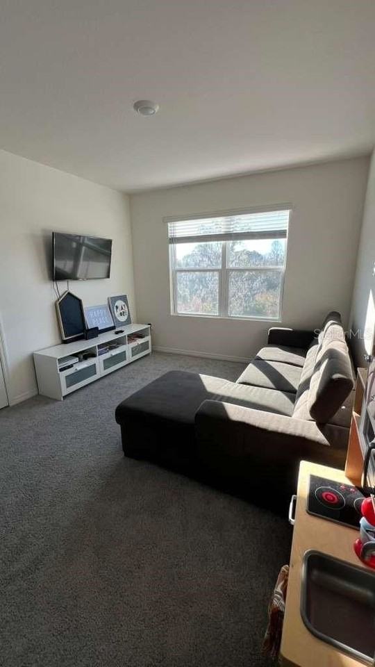 654 Park Place Blvd - Photo 5 of 31