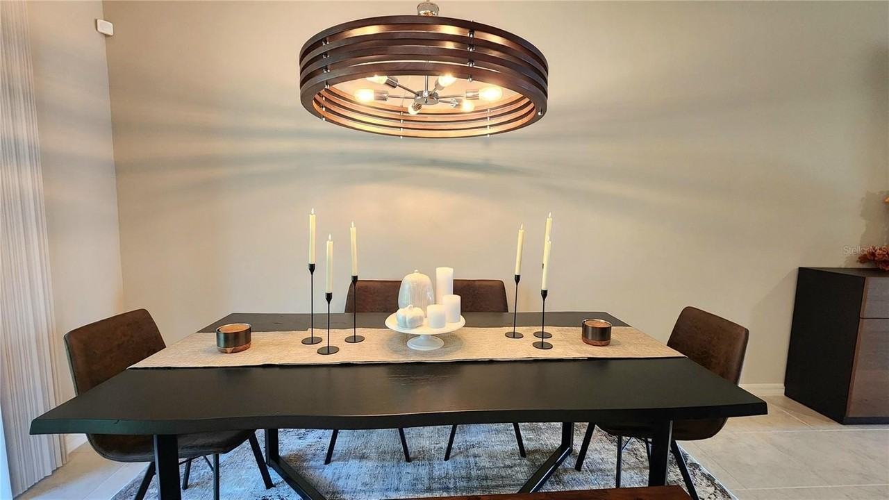 9516 Pembrooke Pines Dr - Photo 6 of 50