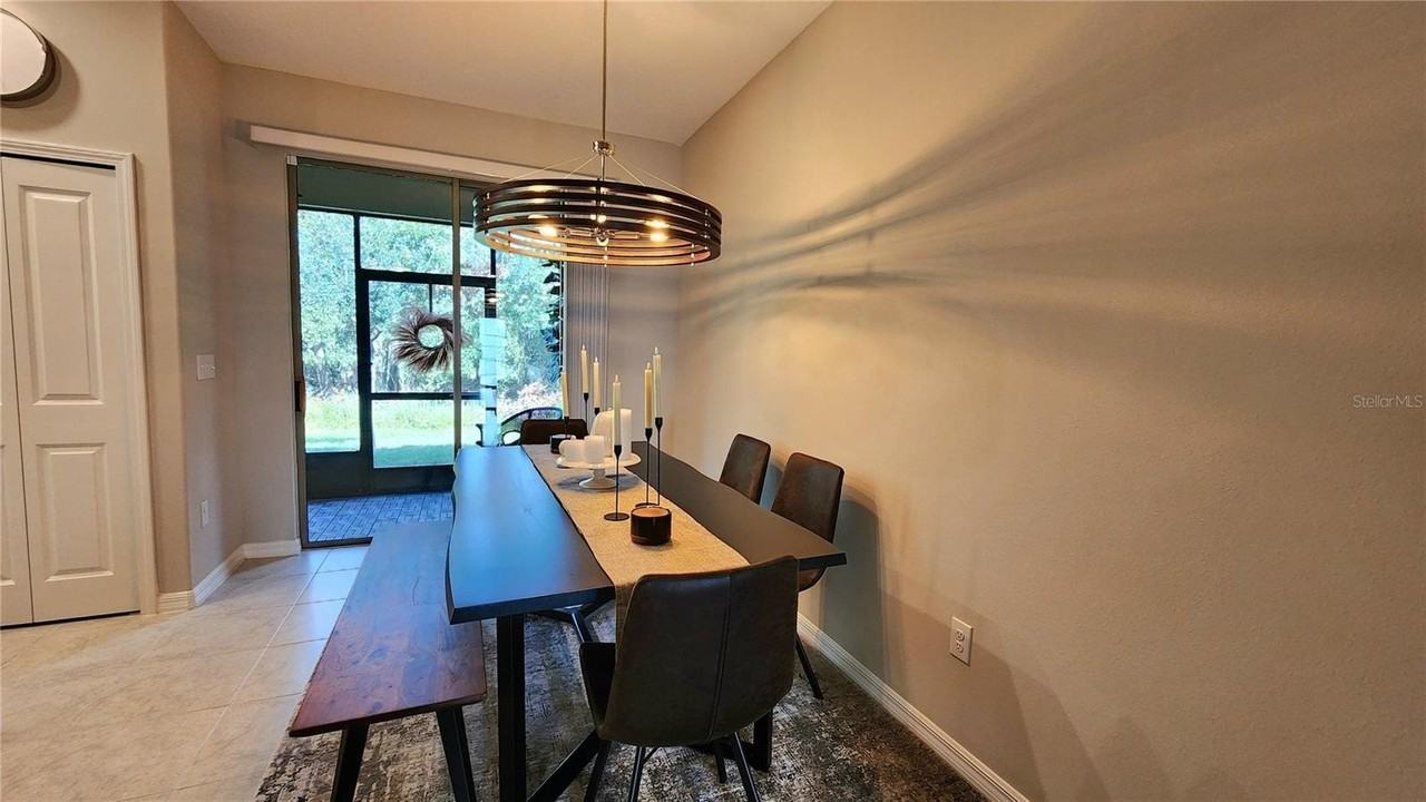 9516 Pembrooke Pines Dr - Photo 7 of 50