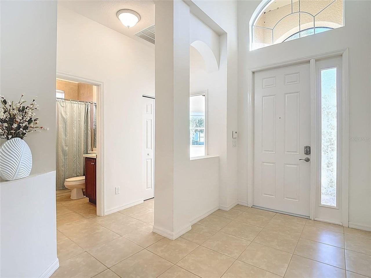 16121 Cape Coral Dr - Photo 5 of 50