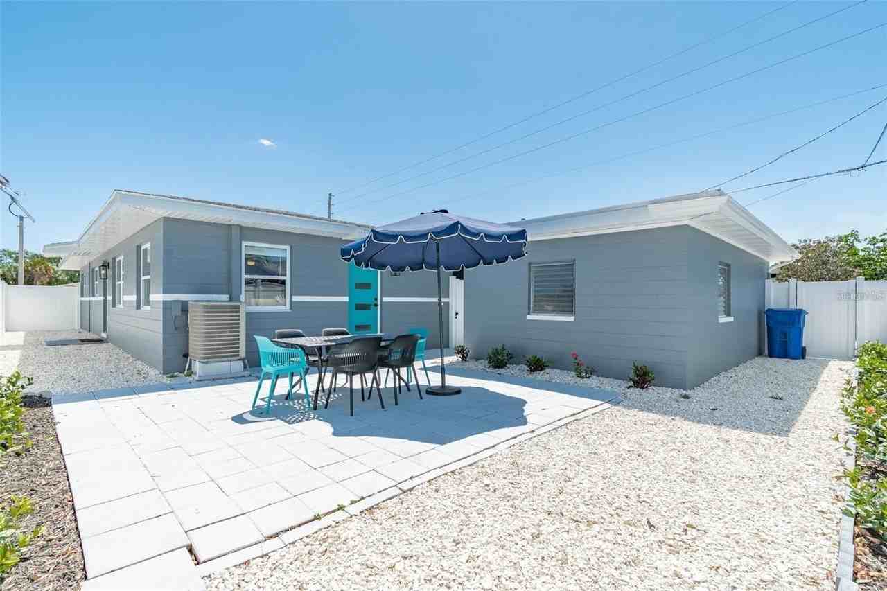 1473 Durling Dr S - Photo 6 of 26