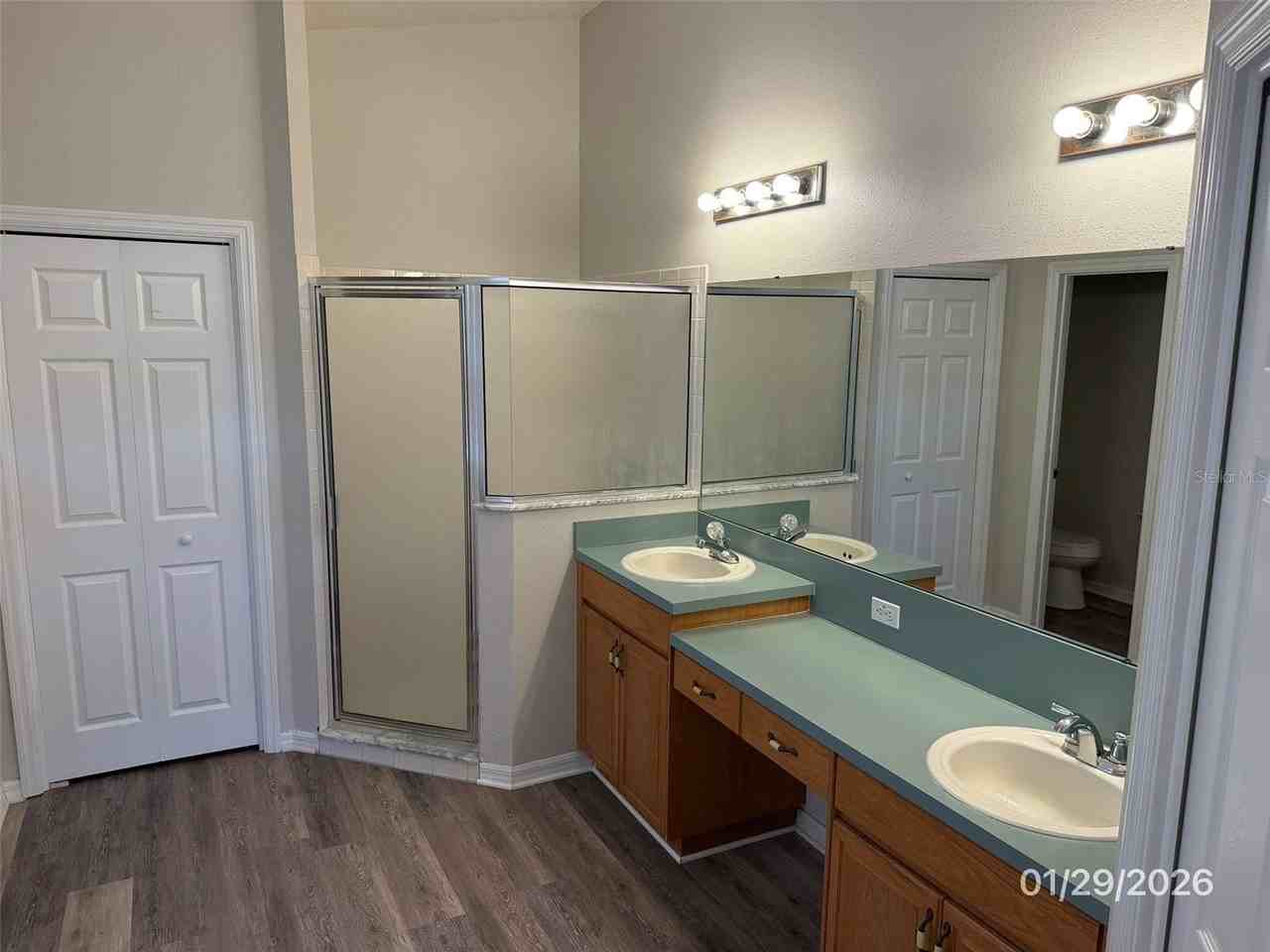 2611 Vinedale Ave - Photo 2 of 17