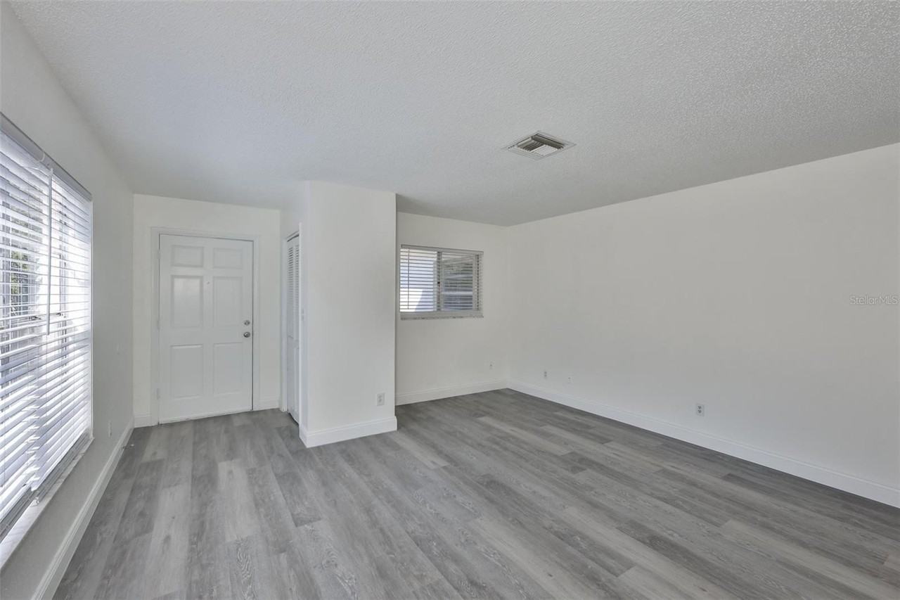 11507 Valencia Dr #A - Photo 4 of 33