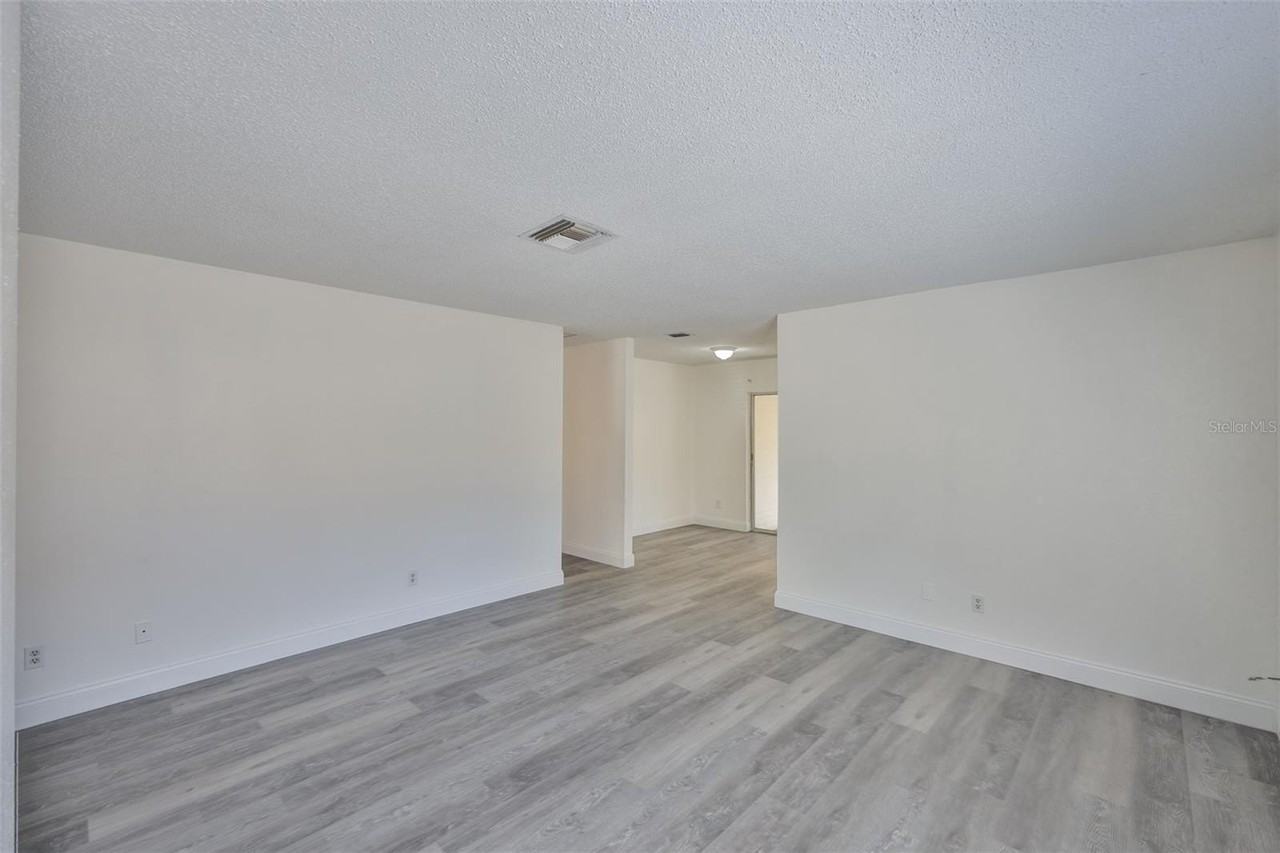 11507 Valencia Dr #A - Photo 6 of 33