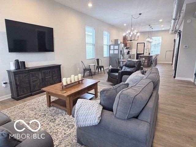 656 N Beville Ave - Photo 4 of 25