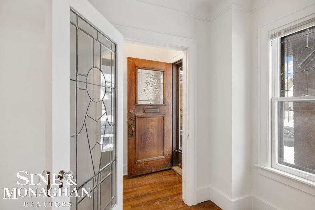 1357 Maryland St - Photo 3 of 36