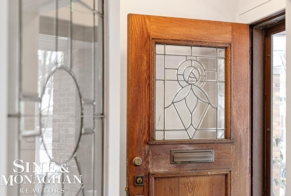 1357 Maryland St - Photo 4 of 36