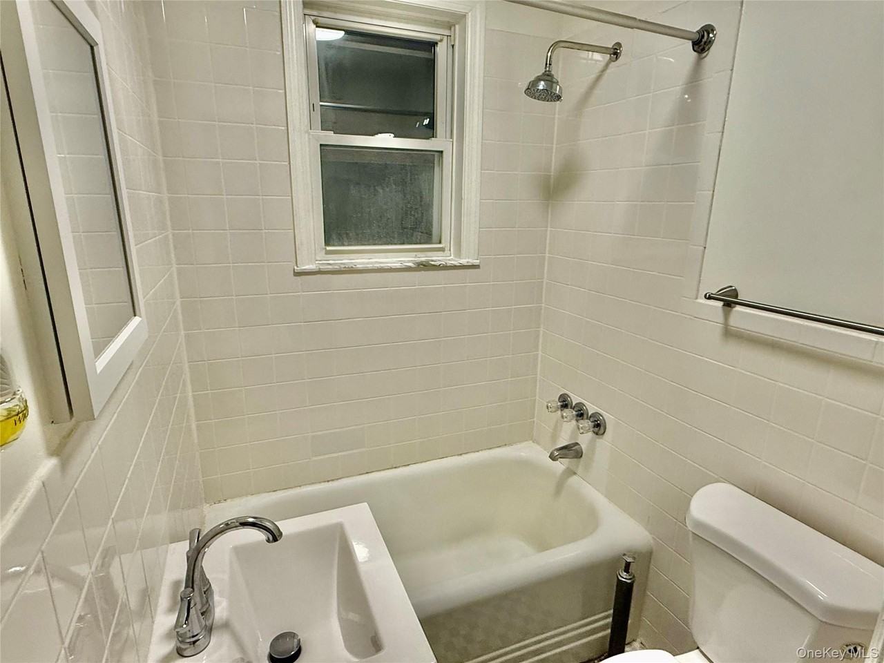 137 Lake Ave - Photo 4 of 7