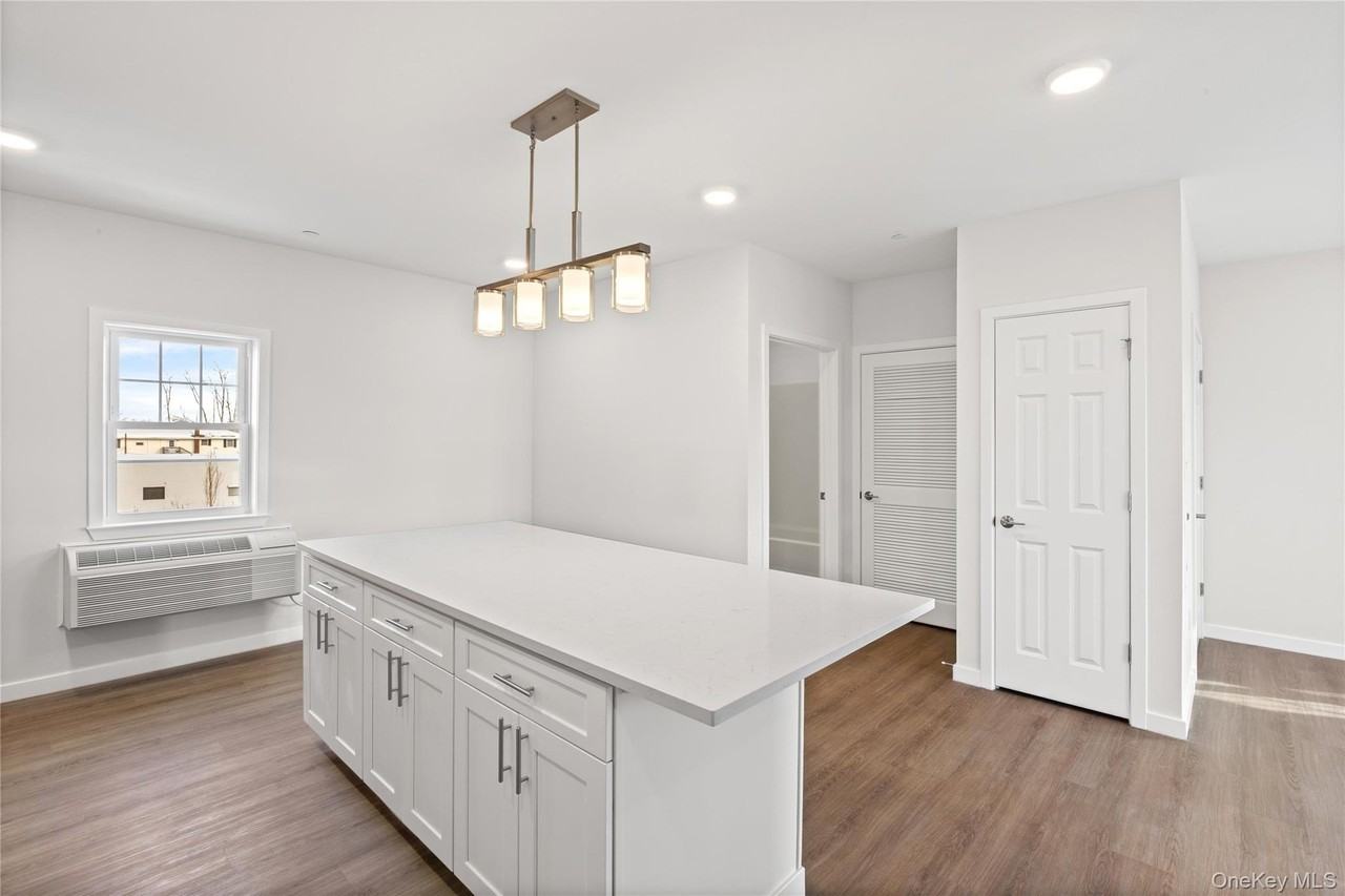 227 4th Ave Unit 302b #302B - Photo 5 of 26