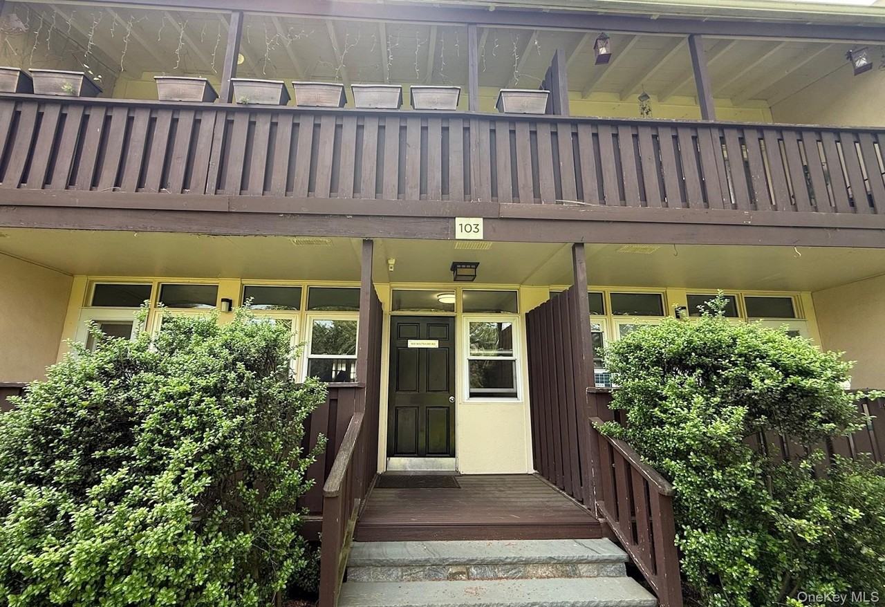 103 Wiltshire Rd Apt D4 #D4 - Photo 2 of 23