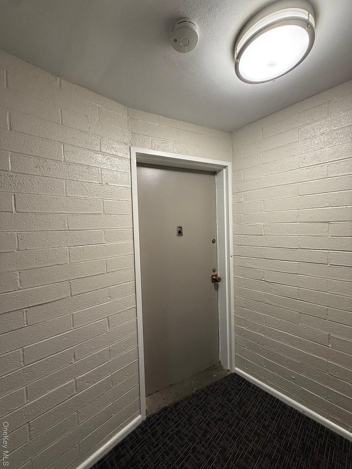 103 Wiltshire Rd Apt D4 #D4 - Photo 3 of 23