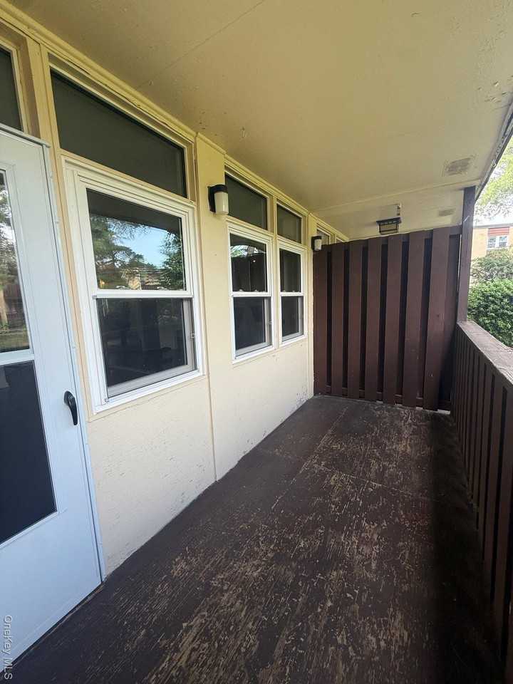 103 Wiltshire Rd Apt D4 #D4 - Photo 7 of 23