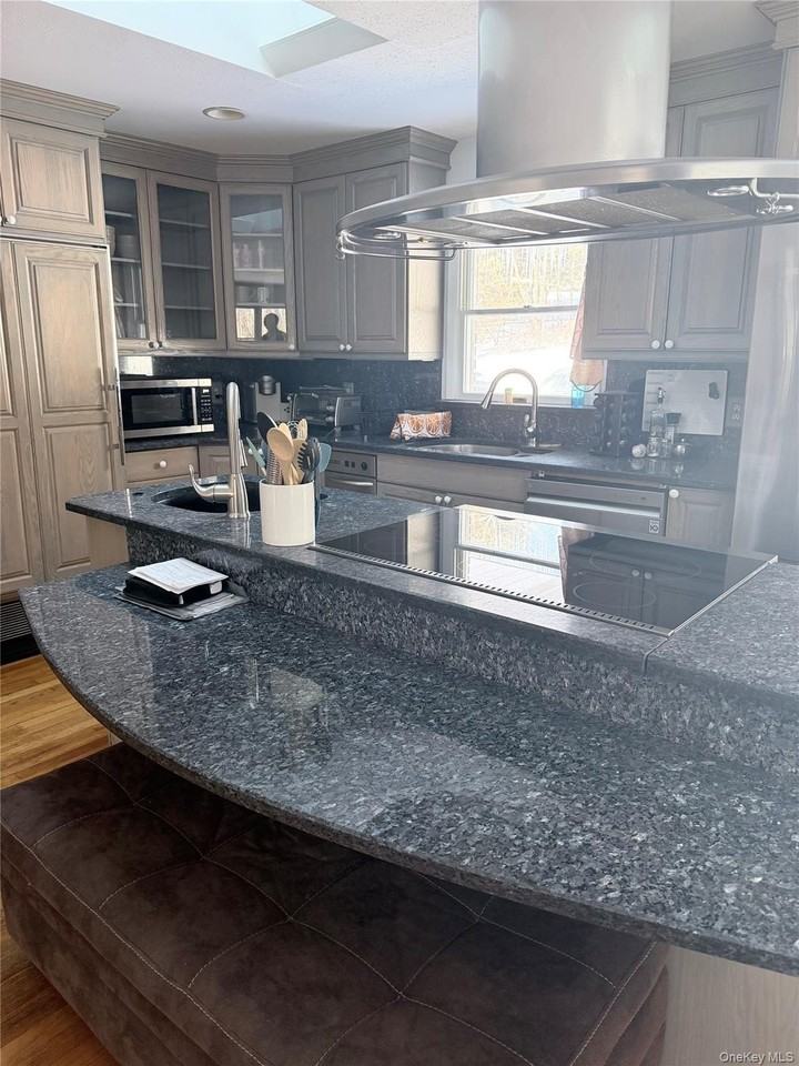 30 Doctor Dr - Photo 7 of 18