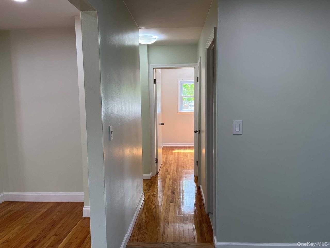 37 Williams Ave - Photo 2 of 8