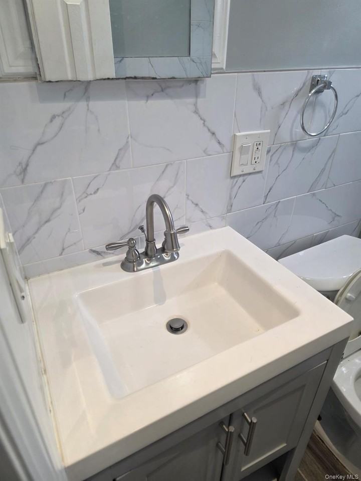 238 Lawrence Ave Unit 1 #1 - Photo 5 of 10