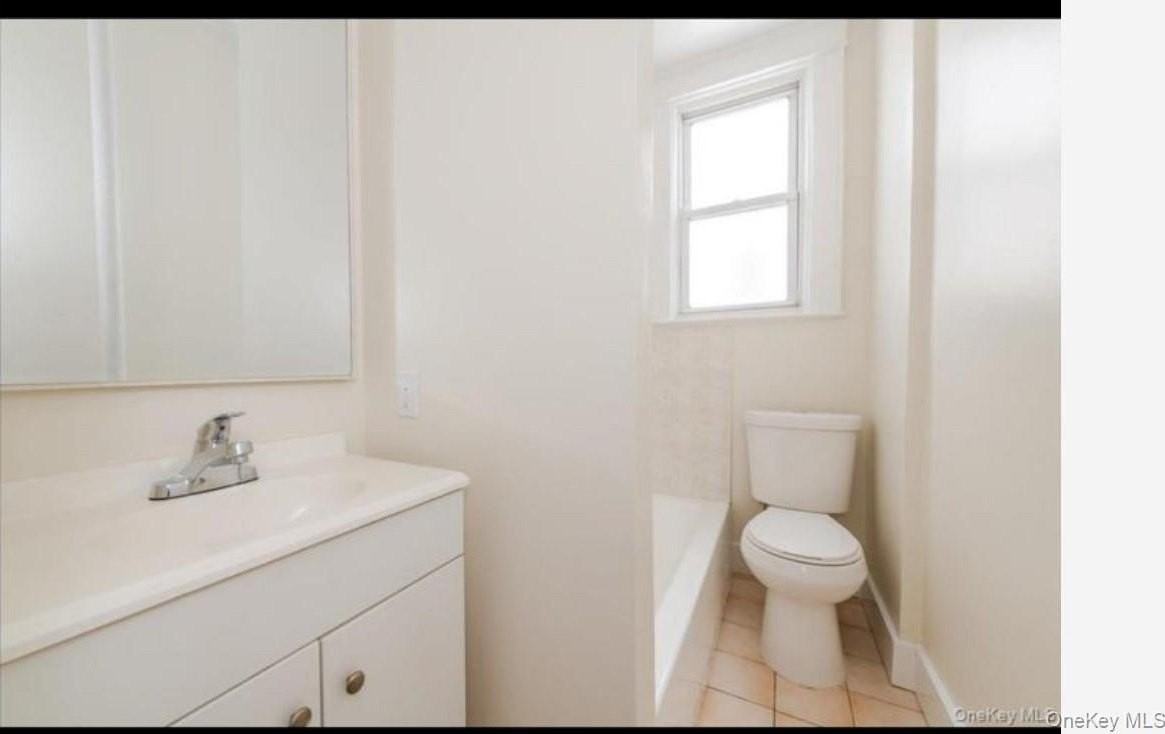 959 Van Nest Ave Unit 1 #1 - Photo 4 of 7