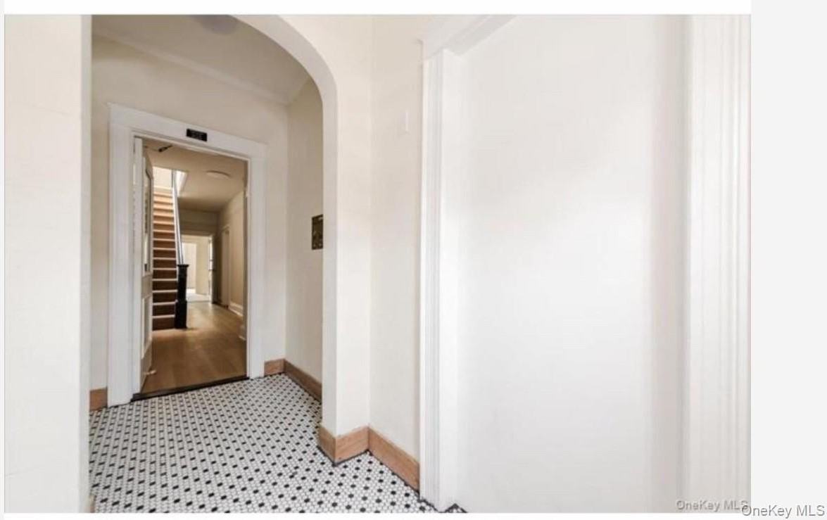 959 Van Nest Ave Unit 1 #1 - Photo 6 of 7