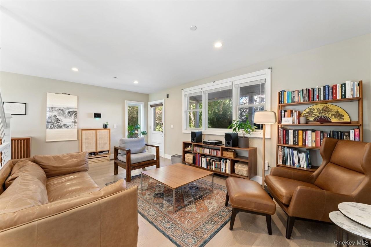 22 E Clinton Ave - Photo 7 of 21