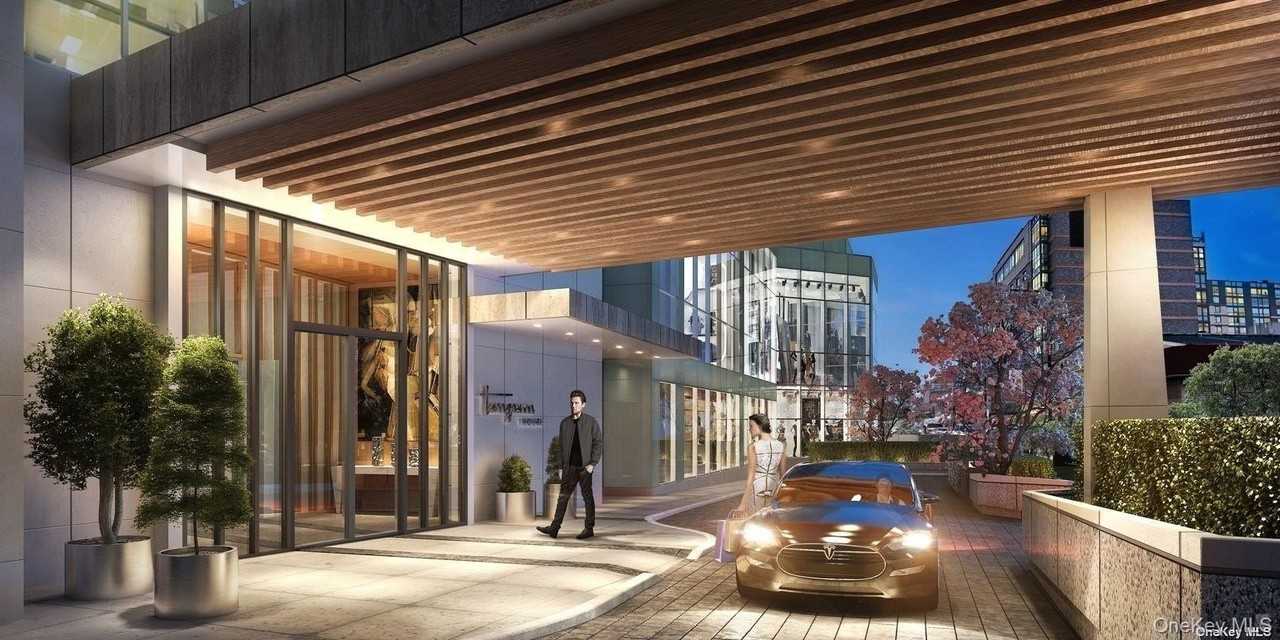 13327 39th Ave Apt 5t #5T - Photo 2 of 11