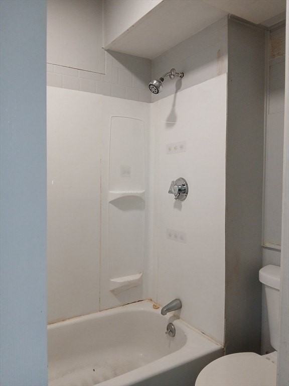 137 5th St Apt 3 #3 - Photo 6 of 6