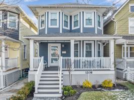 featured image of 1208 Bond St