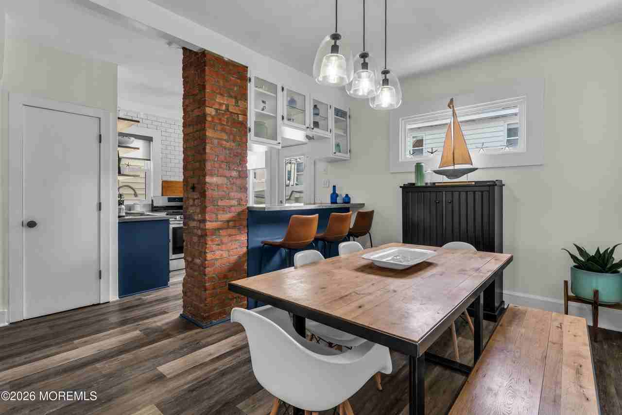 1208 Bond St - Photo 5 of 20