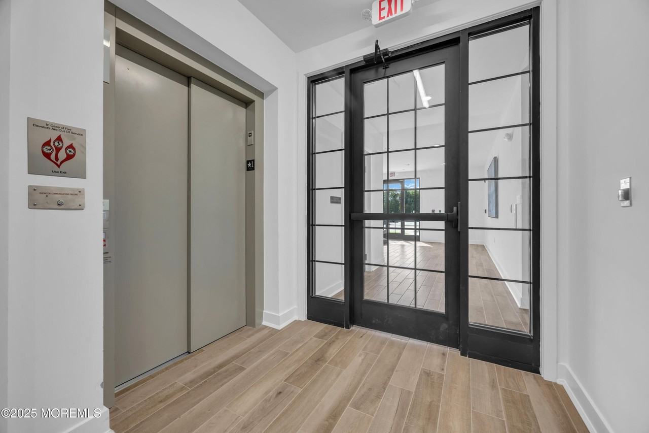 28211 Radford Ct Unit 28211 #28211 - Photo 6 of 29