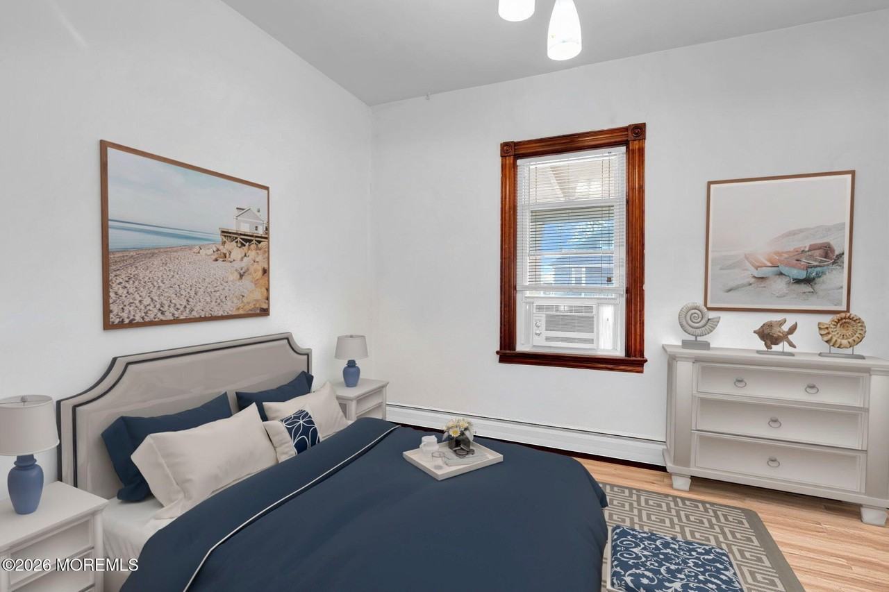 903 C St - Photo 4 of 27