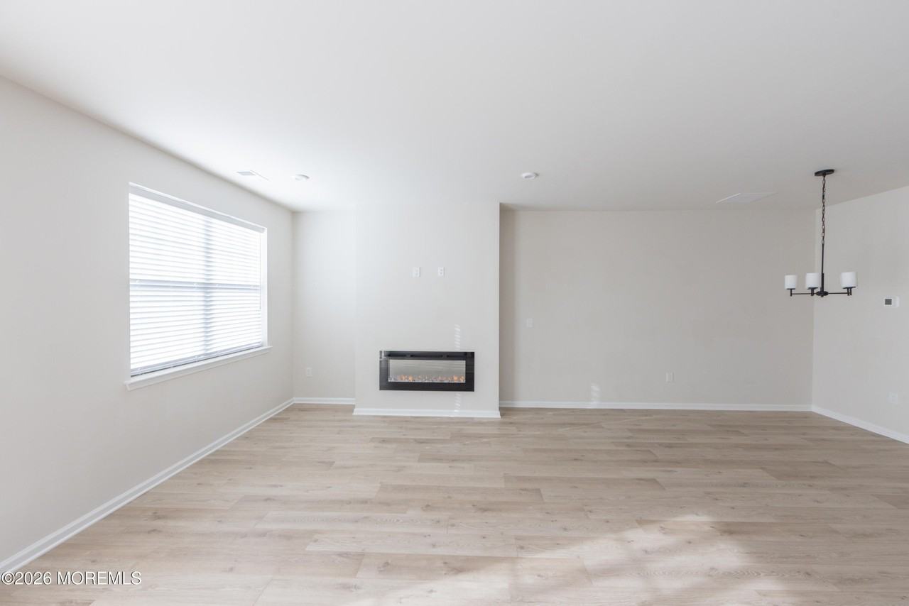 16 Chapel Ln - Photo 6 of 27