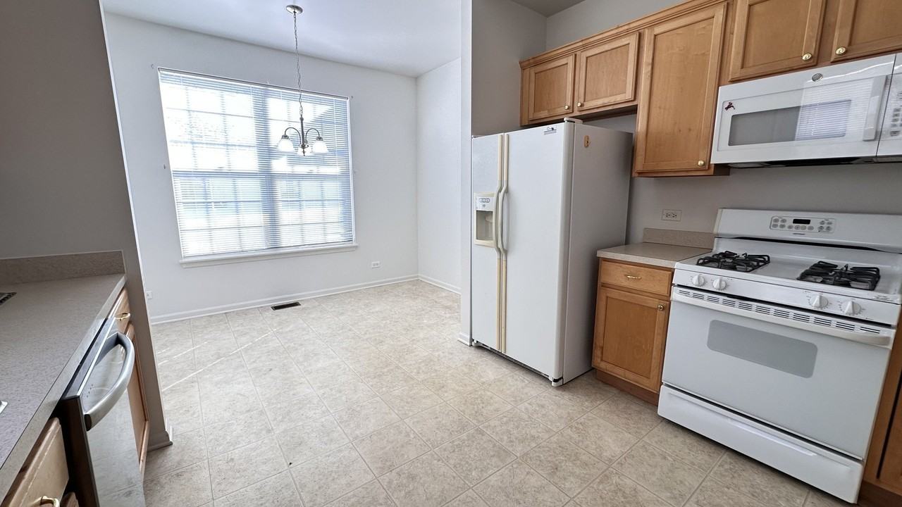 1535 Reserve Ln Unit 1535 #1535 - Photo 3 of 6