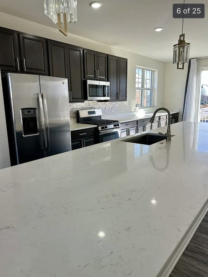 2949 Reflection Dr - Photo 5 of 23