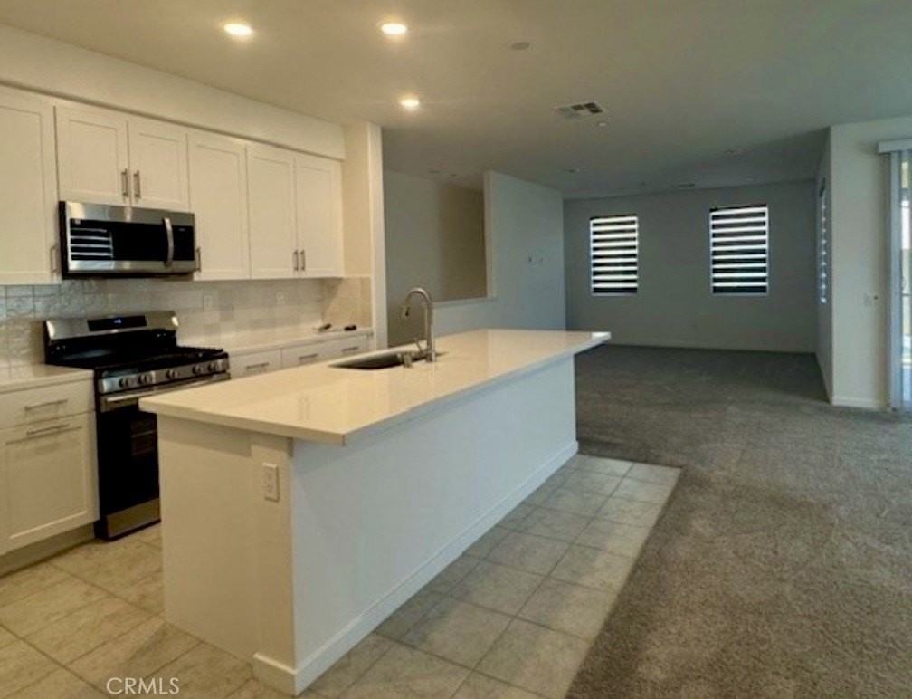 2353 Village Ct - Photo 6 of 15