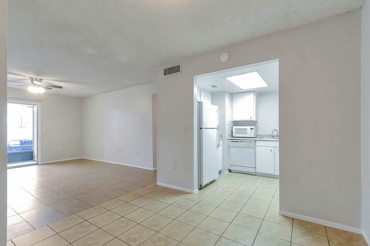 930 Lake Destiny Rd #A - Photo 6 of 15