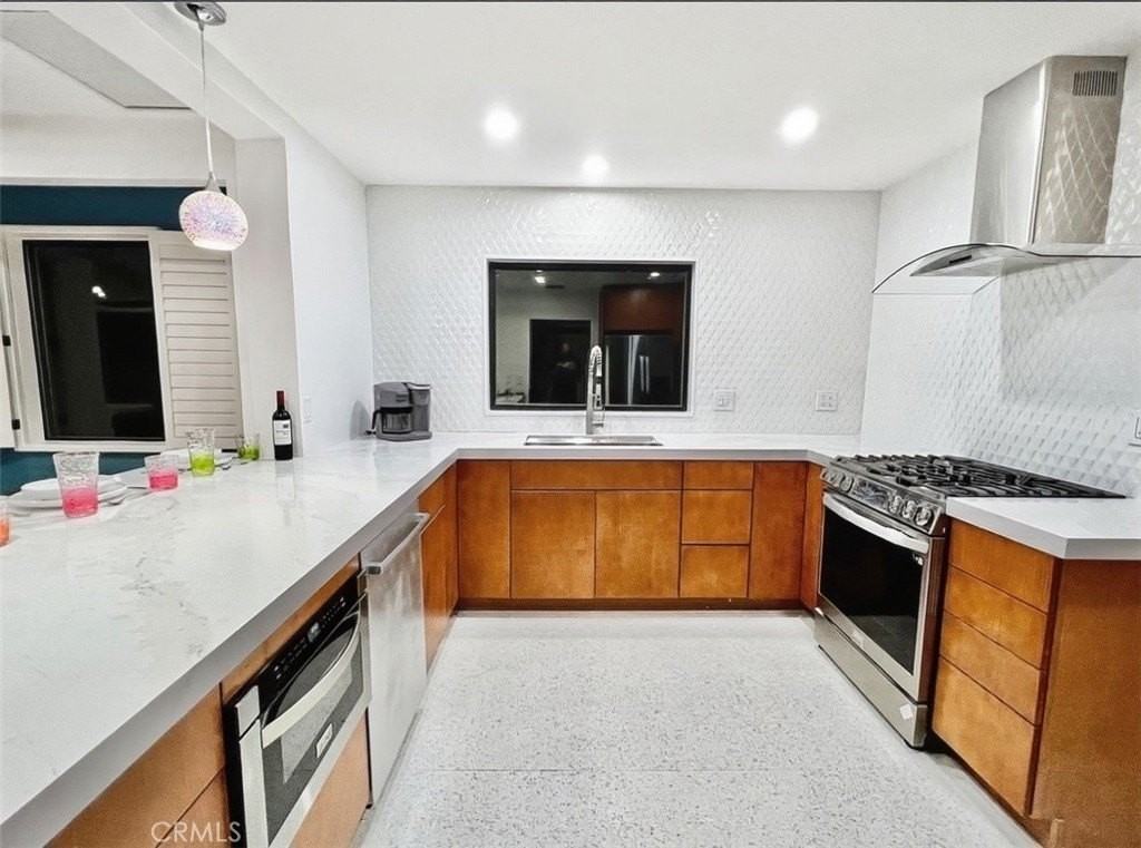 1523 E San Lorenzo Rd - Photo 4 of 24