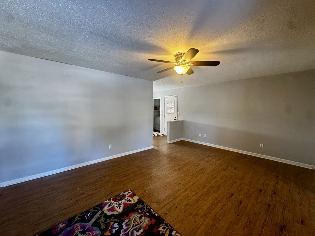 602 Jefferson Way - Photo 5 of 21