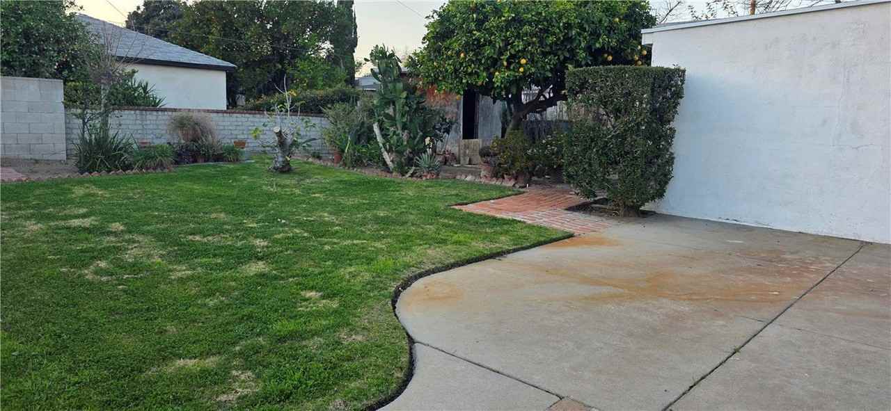 3304 N Mountain View Ave - Photo 6 of 18