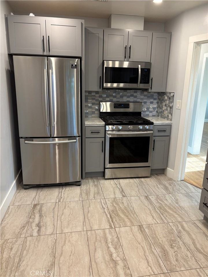 110 W Home Pl - Photo 2 of 10