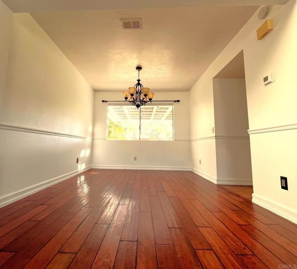 1446 Westmore Pl - Photo 5 of 35