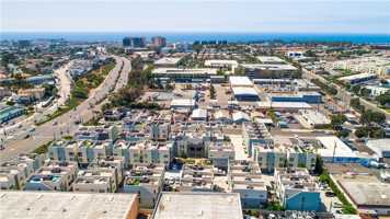 featured image of 1533 Sullivan Ave