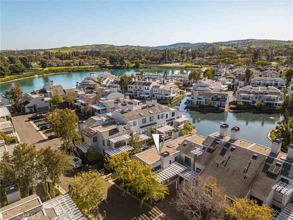 8 Southwind - Photo 2 of 35