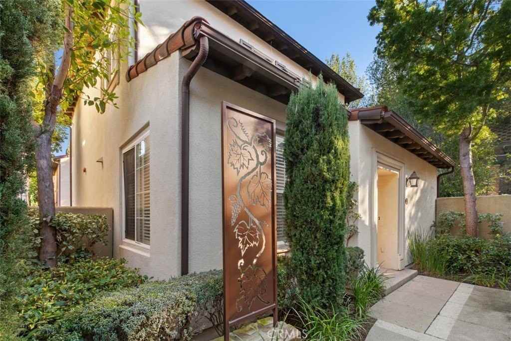 72 Clouds Vw - Photo 2 of 43