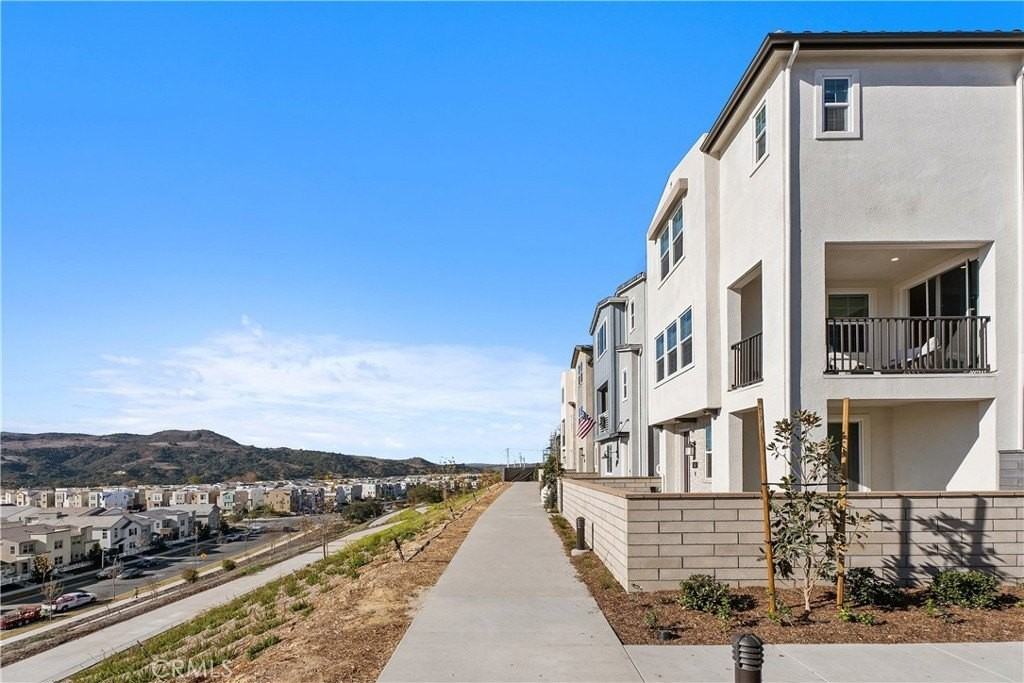 262 Heartland Way - Photo 4 of 41