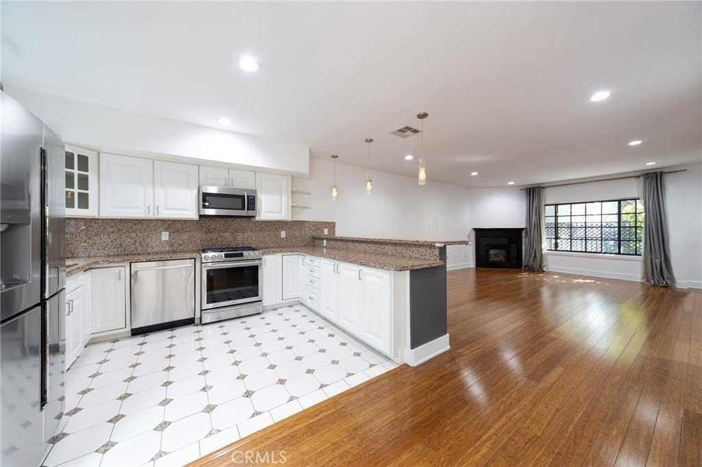 1615 Stoner Ave #3 - Photo 6 of 22